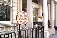 Cromwell Crown Hotel
