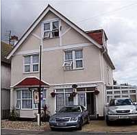 Maple Leaf Guest House B&B