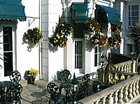 Kelvin House Hotel