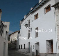 Calle Arriba 19